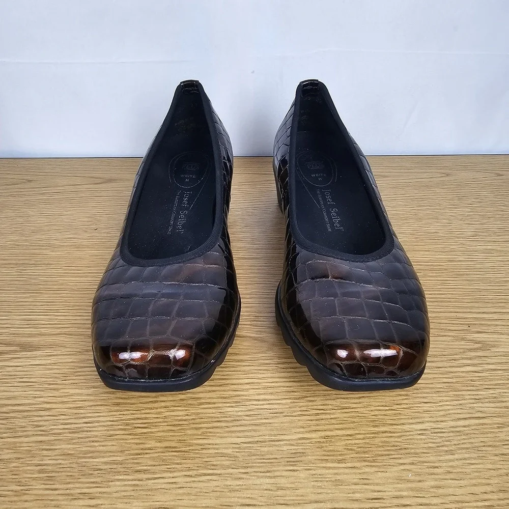 Josef Seibel Brown Bronze Croc Embossed Leather Comfort Loafer EU 39H /US 8-8.5W - Picture 2 of 13